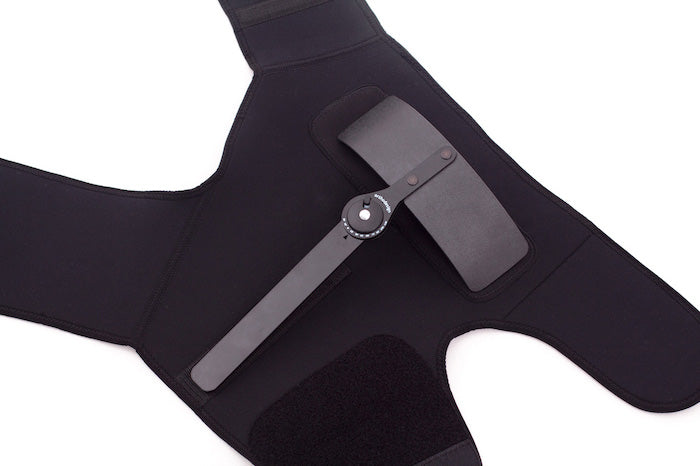 Hip bandage with adjustable articulated stabilizer