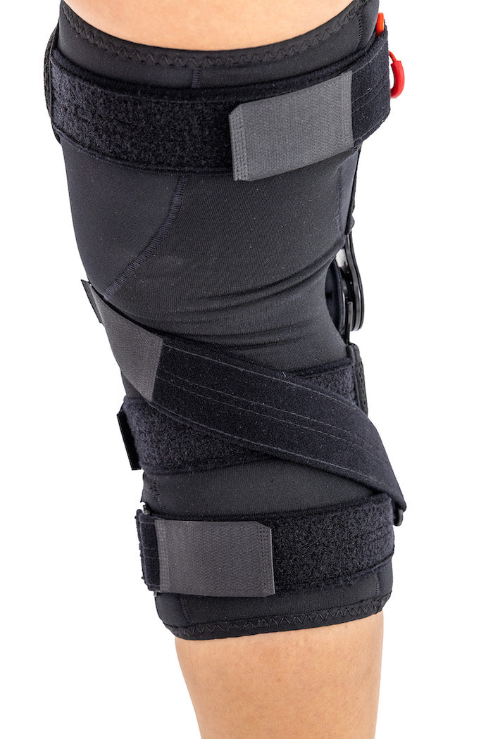 Attelle de correction active et réglable du genou articulée Speeder