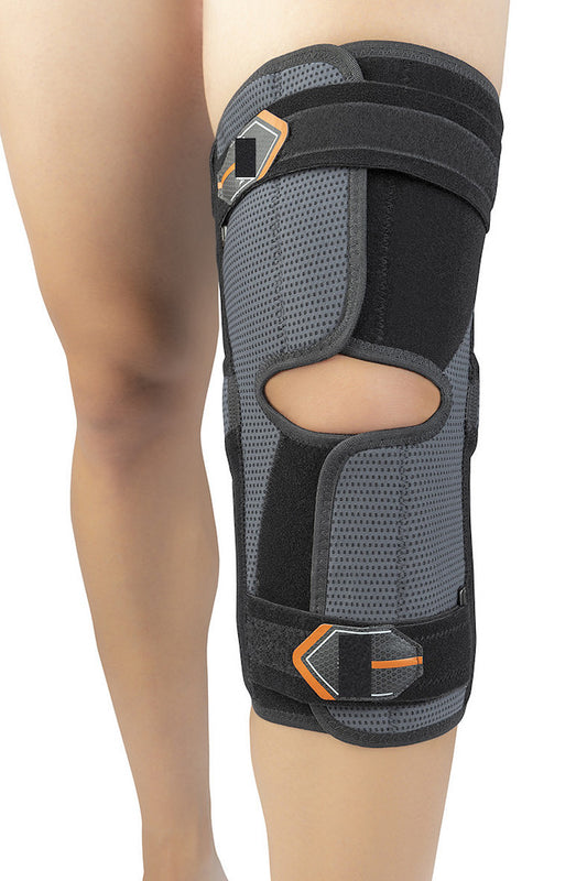 Articulated knee brace for genu-recurvatum control