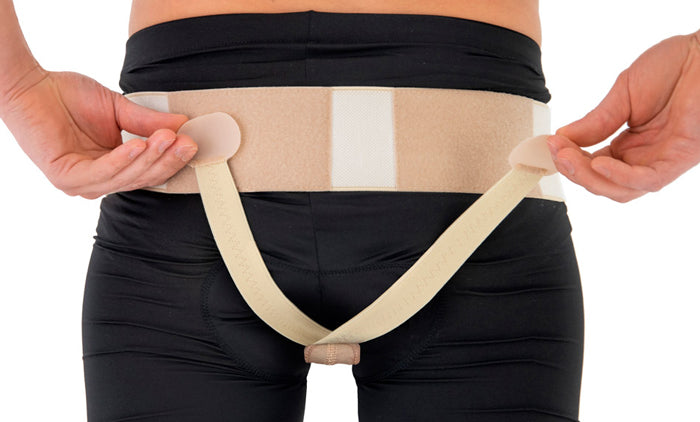 Bandage pour soutien de hernie scrotale légère à modérée