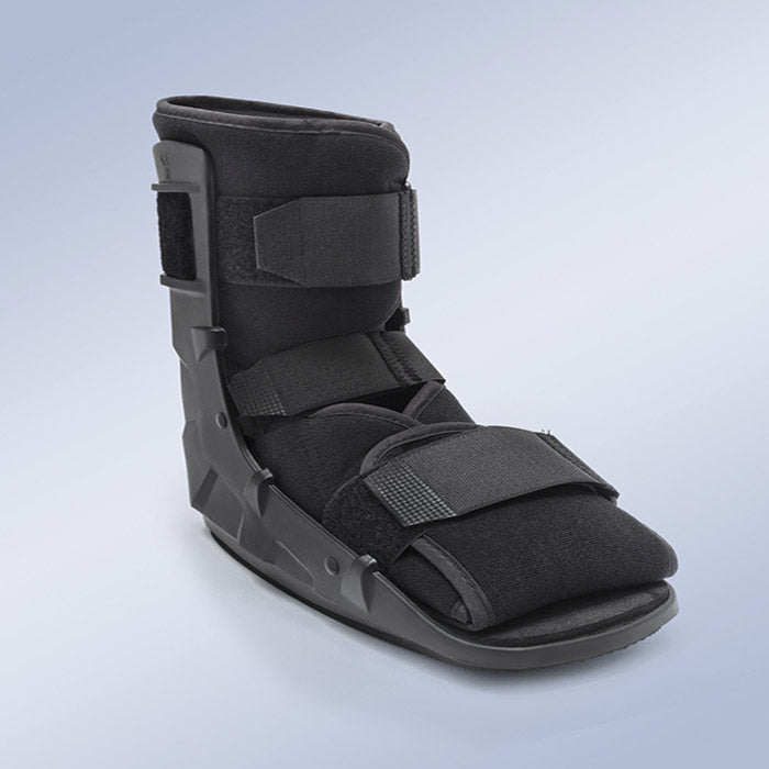 Botte de marche Black Walker courte