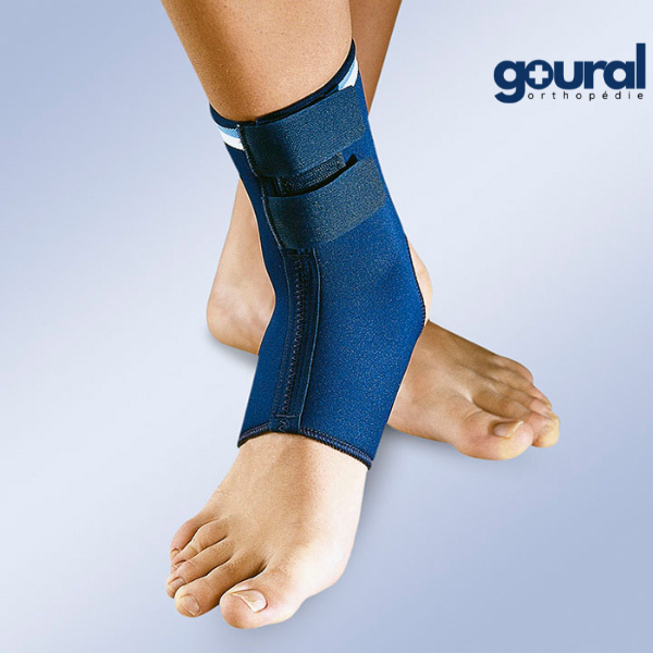Neoprene ankle brace with velcro opening