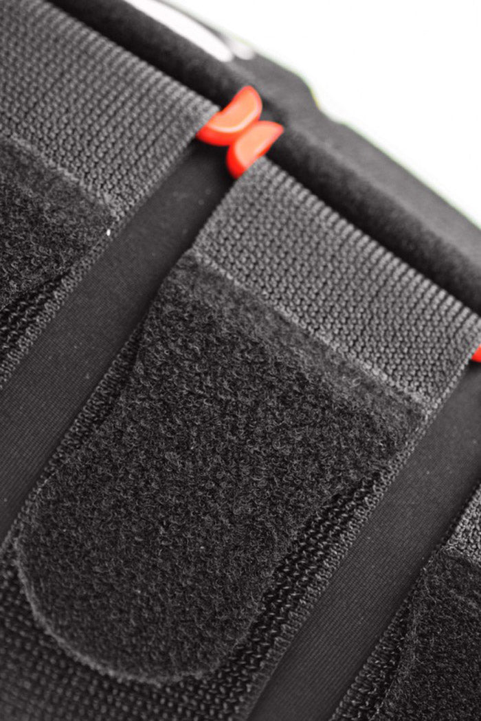 Cuissard compressif avec straps pour claquage musculaire