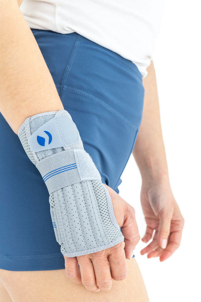 Orthèse compressive fonctionnelle d'immobilisation du poignet ActivSpace