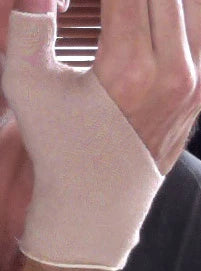 Cotton knitted protection for thermoformable orthoses with wrist