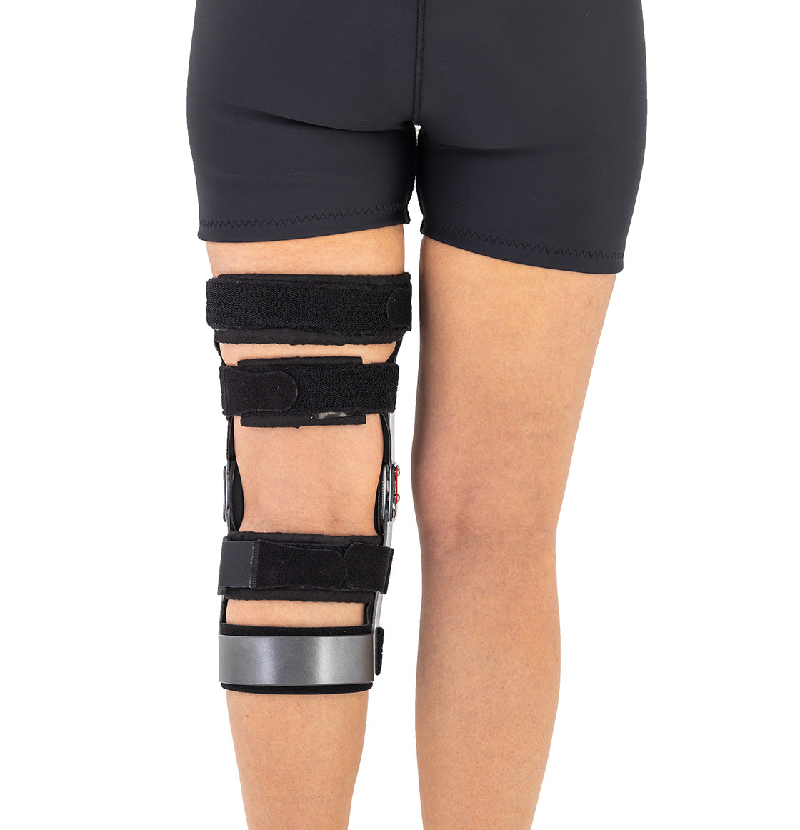 Attelle de genou articulée ROM pour traitement des atteintes du LCA