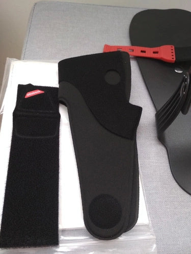 Releveur de pied dynamique articulée avec effets anti-varus ou anti-valgus