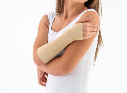 Protection tubulaire fine du poignet avec maintien léger